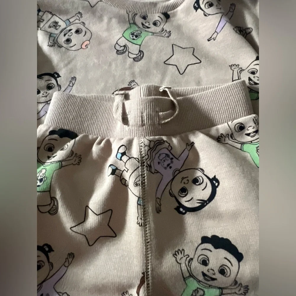 CoComelon‎ 2 Piece Baby Pullover & Jogger Pants Set Tan 18 Month NWT